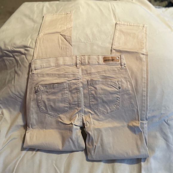 UNIONBAY Pants & Jumpsuits Girls Junior Khaki Skinny Leg Pants